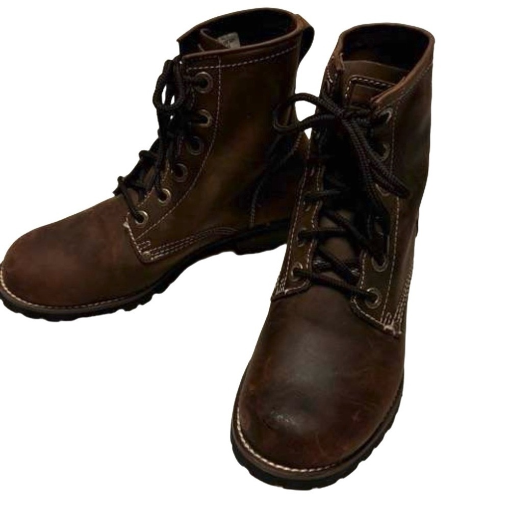 Skechers Womens Laramie Brown lace up Boots Size 7.5 NEW Has some scuff marks